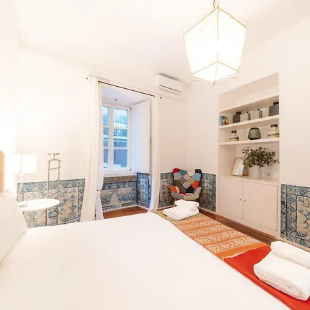 Inglesinhos Convento 2 - Cheerful Apartment Lisbon