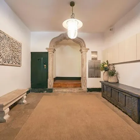 Inglesinhos Convento 2 - Cheerful *