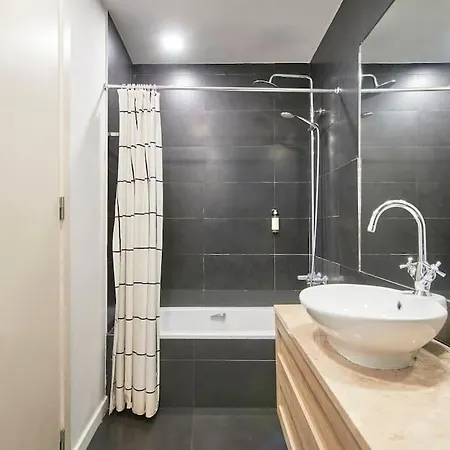 Inglesinhos Convento 2 - Cheerful דירה *