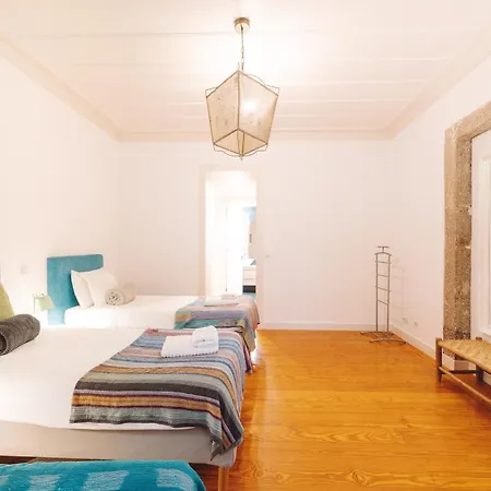 Inglesinhos Convento 2 - Cheerful ליסבון