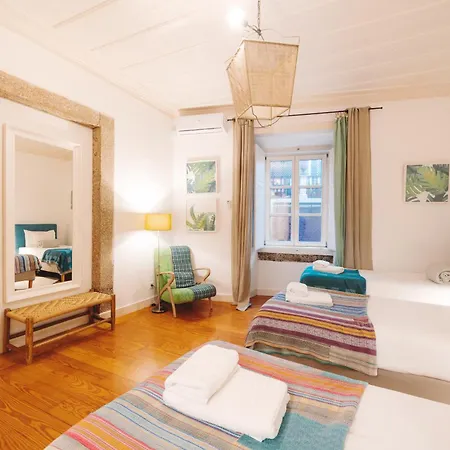 Inglesinhos Convento 2 - Cheerful * ליסבון